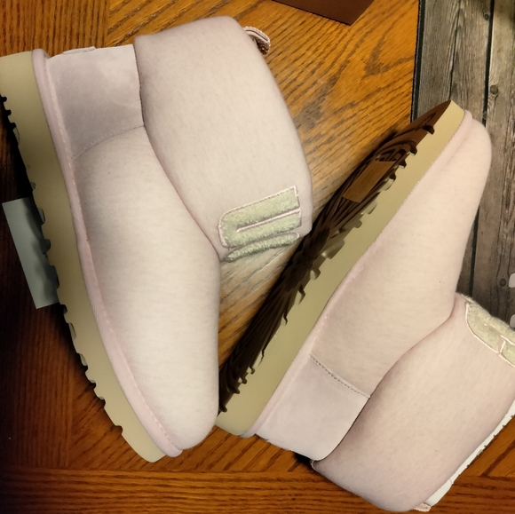 Ugg mini jersey boots - Picture 11 of 13